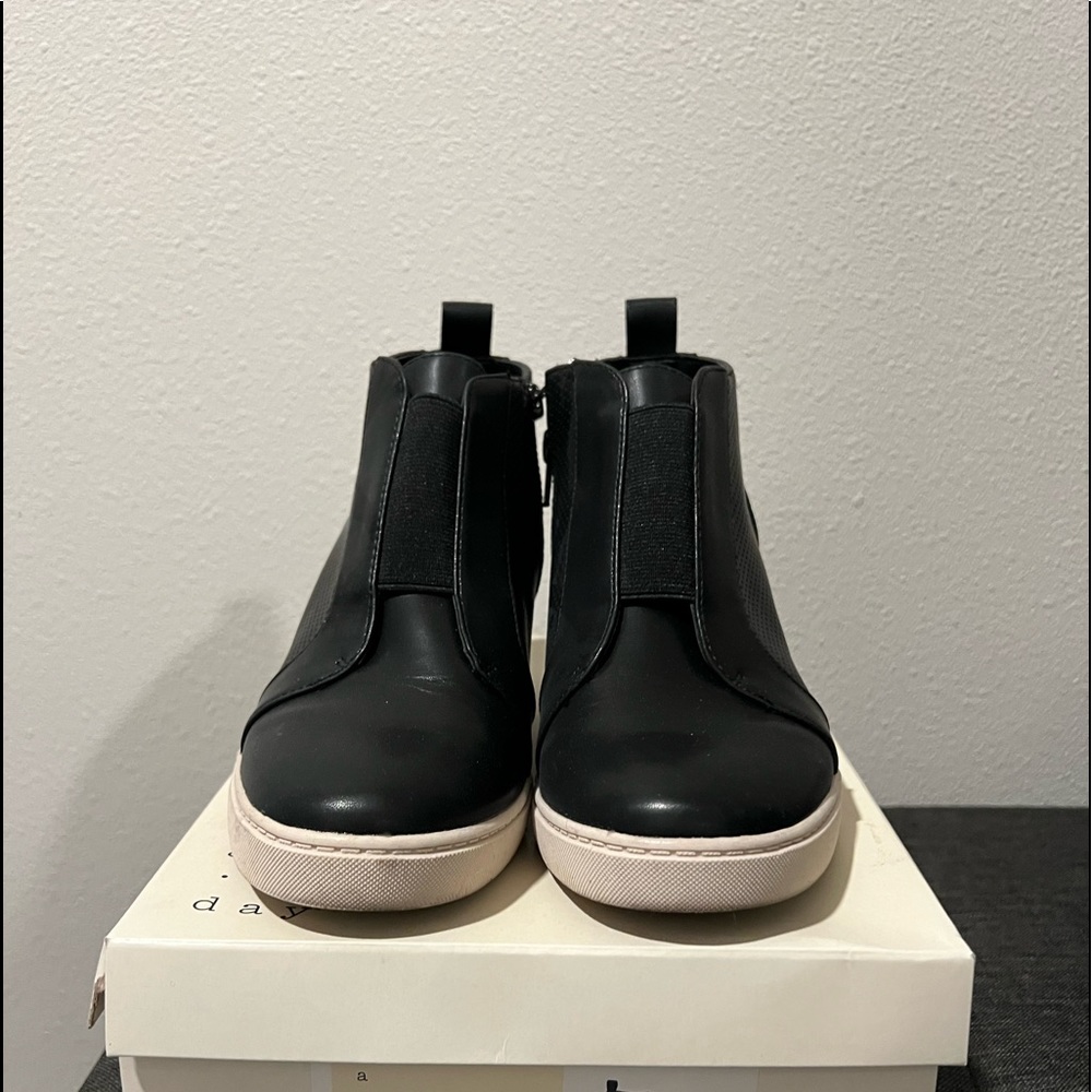 A New Day Kolie Wedge Sneakers Black sz 8